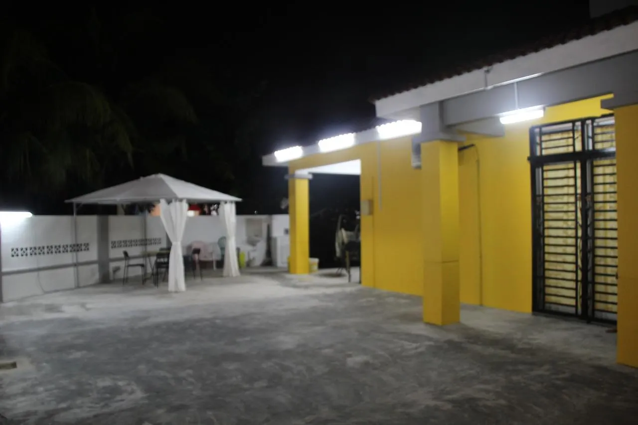 Semesteranläggning (resort) Eden Homestay Jb 伊甸园休闲民宿 Johor Bahru